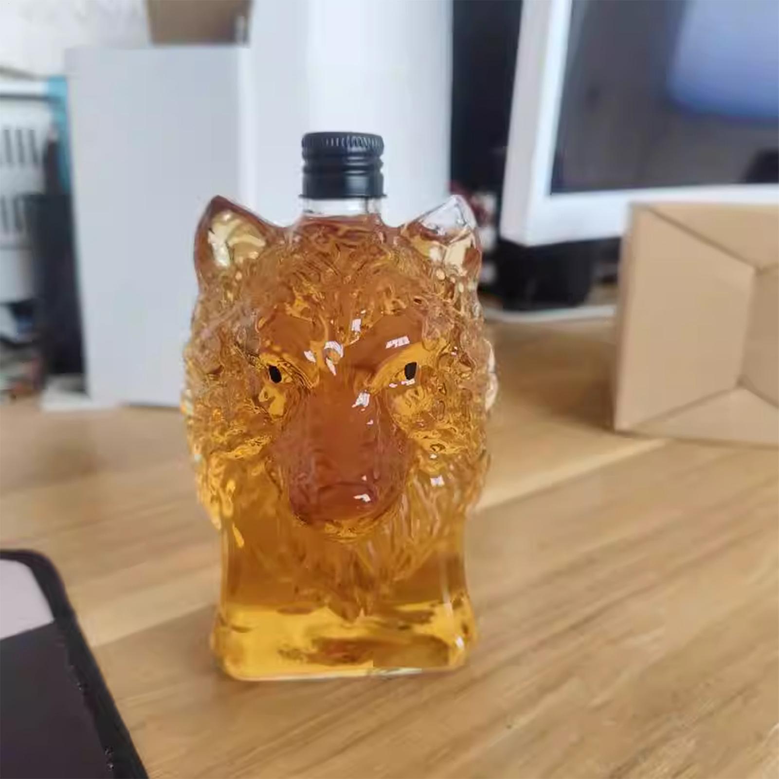 Collectible Vintage Wine - Бутылка для виски в форме волка,